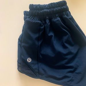 Lululemon Hotty Hot Shorts 2.5”